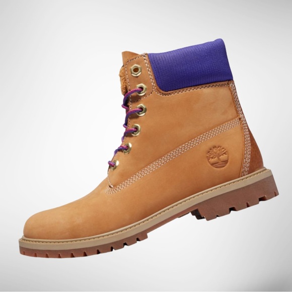 TIMBERLAND WOMENS 6-INCH PREMIUM WATERPROOF BOOT - Picture 2 of 4